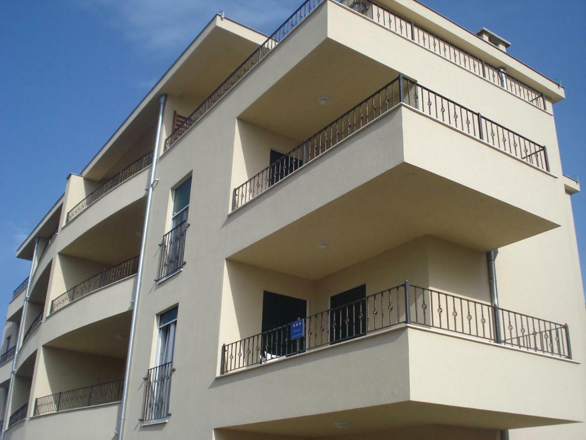 Appartement "Noni" Donji Okrug  Ngoại thất bức ảnh